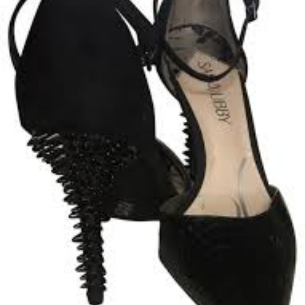 Sam & Libby Black Pumps